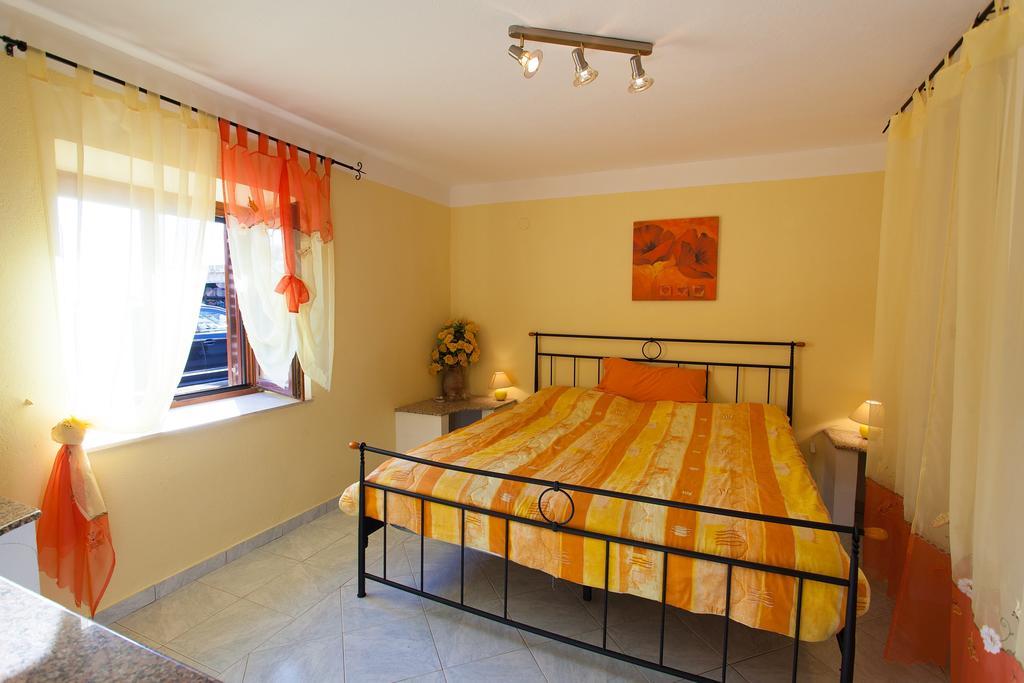 Villa Mir Polje  Exteriér fotografie
