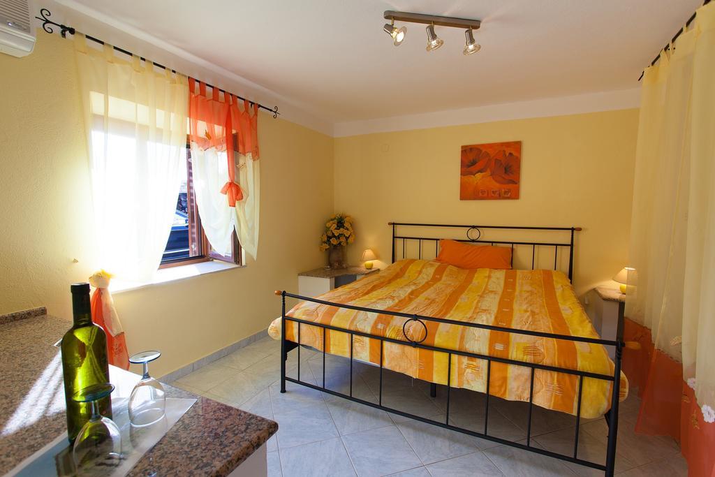 Villa Mir Polje  Exteriér fotografie